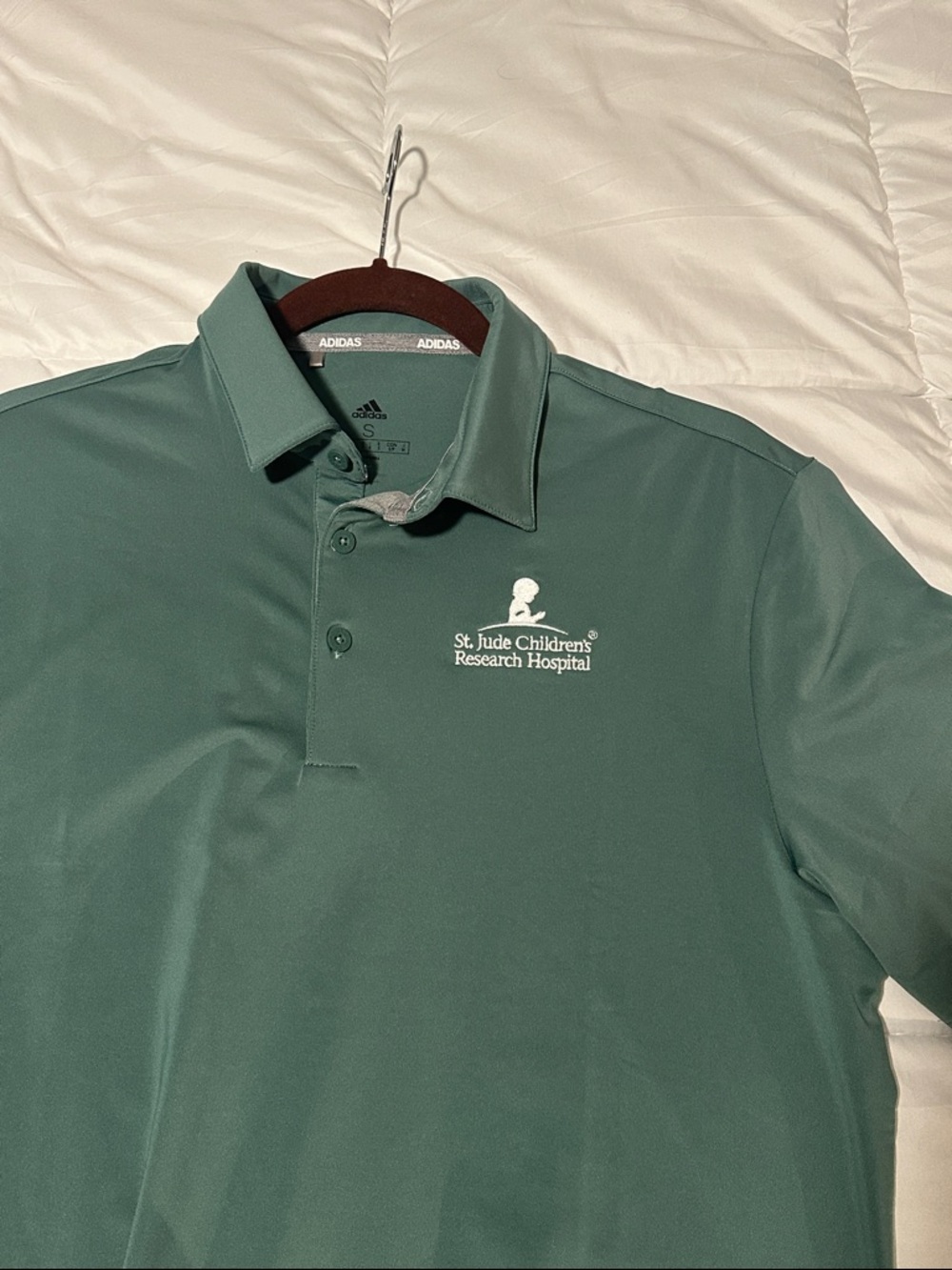 St Jude's Men's Green Performance Polo NWOT